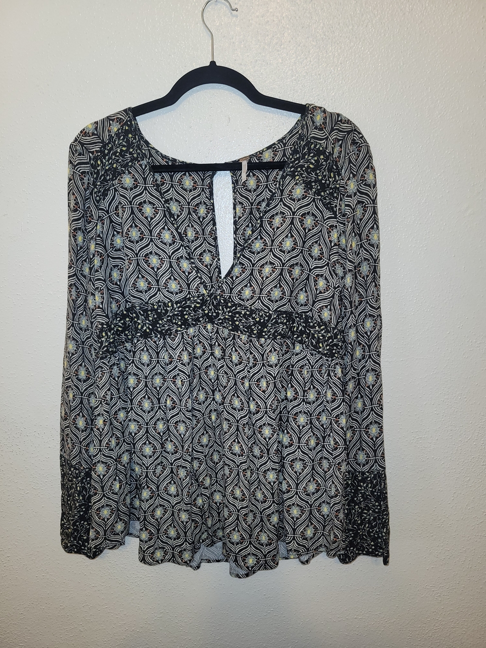 FREE PEOPLE Rolling Hills Bell Sleeve Blouse Large Boho